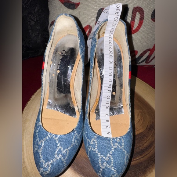 Vintage Blue Denim Patterned High Heel Pumps with Red-Blue Stripe - Picture 7 of 9
